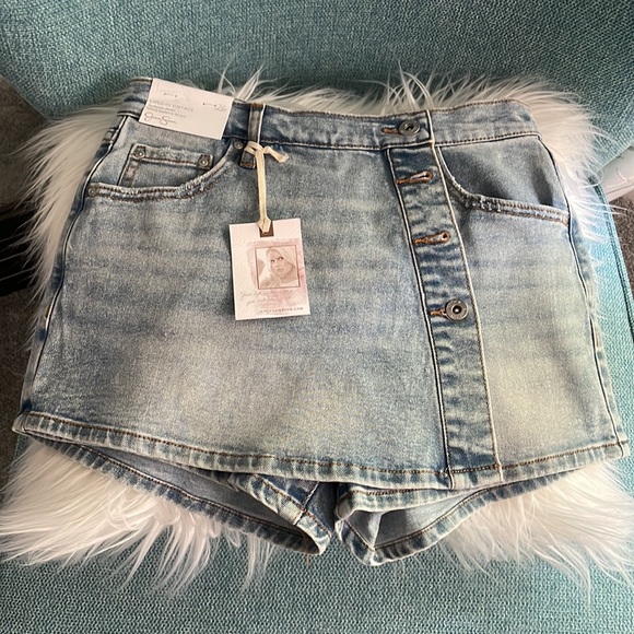 Jessica Simpson Jean Skort 👠 - Picture 4 of 8